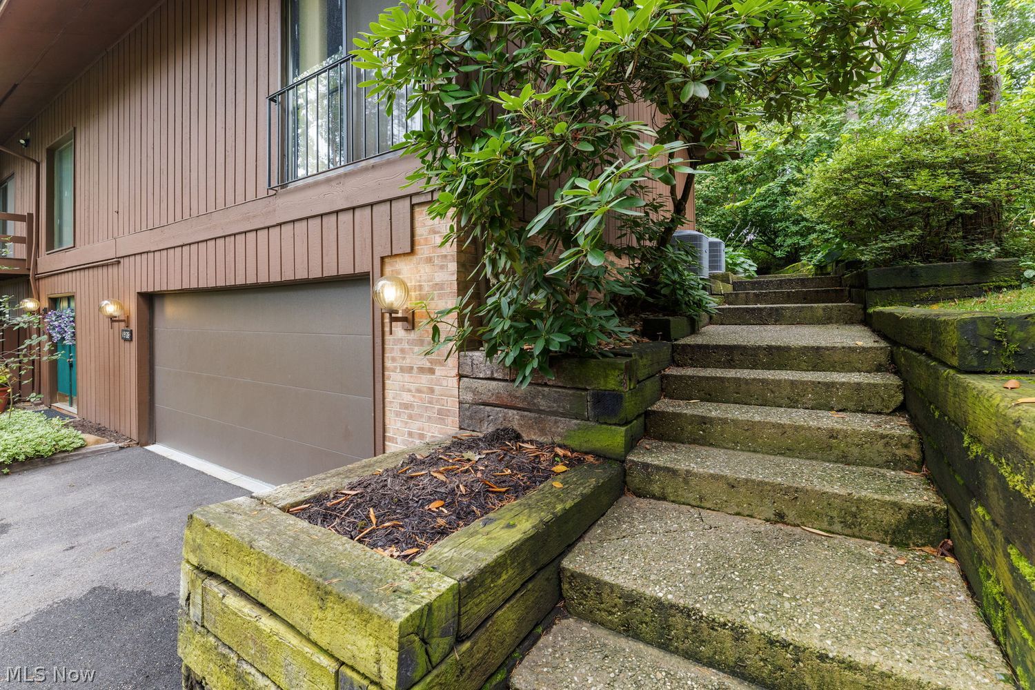 1938 Hemlock Drive Kent OH 44240