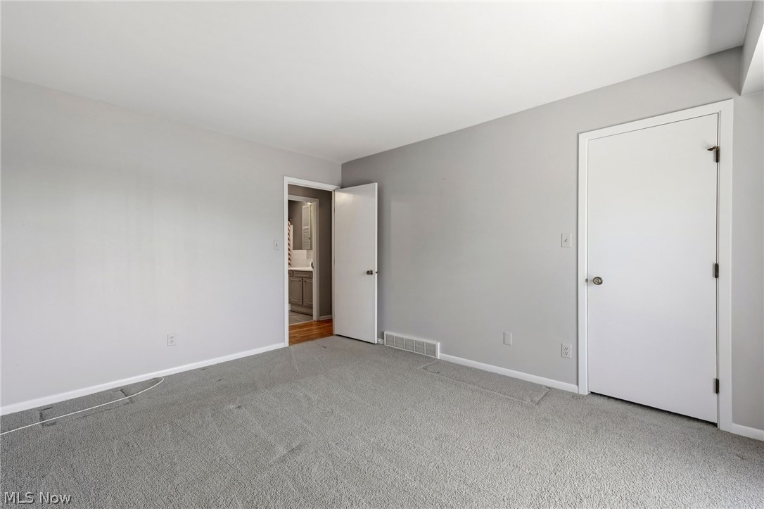 2202 Acacia Park Drive Lyndhurst OH 44124