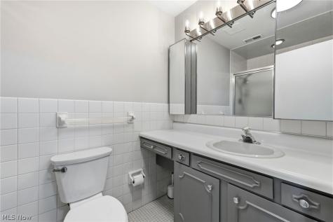 2202 Acacia Park Drive Lyndhurst OH 44124