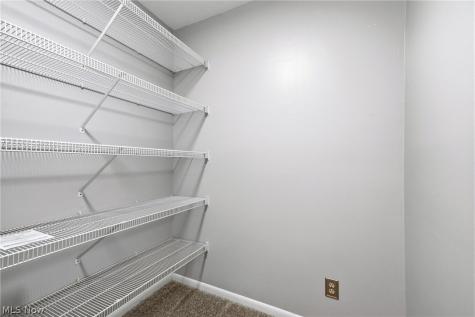 2202 Acacia Park Drive Lyndhurst OH 44124
