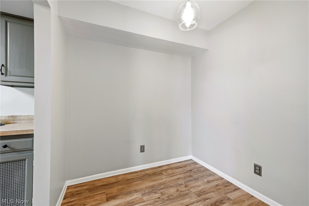 2202 Acacia Park Drive Lyndhurst OH 44124
