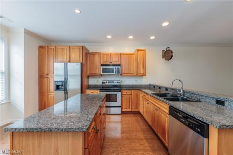 1517 Huntington Lane Cleveland Heights OH 44118