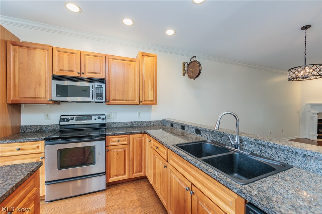 1517 Huntington Lane Cleveland Heights OH 44118