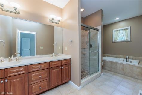 1517 Huntington Lane Cleveland Heights OH 44118