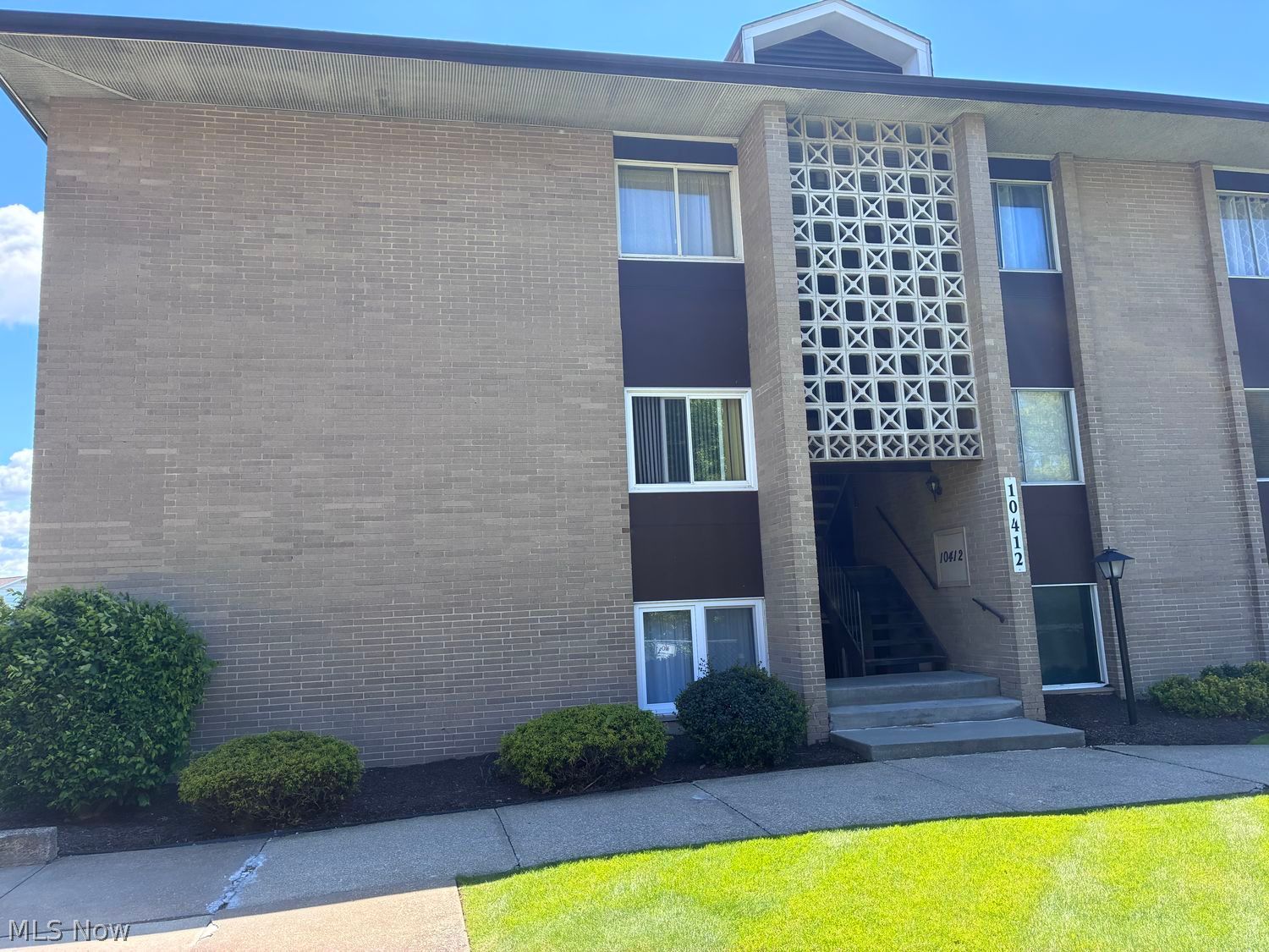 10412 N Church Drive Parma Heights OH 44130
