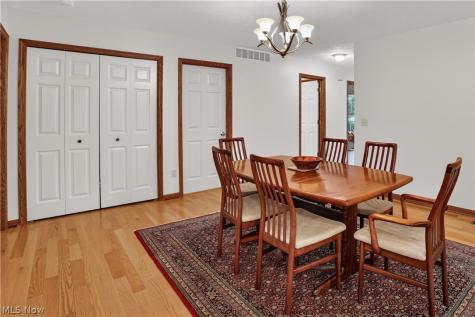 31 Canterbury Circle Oberlin OH 44074