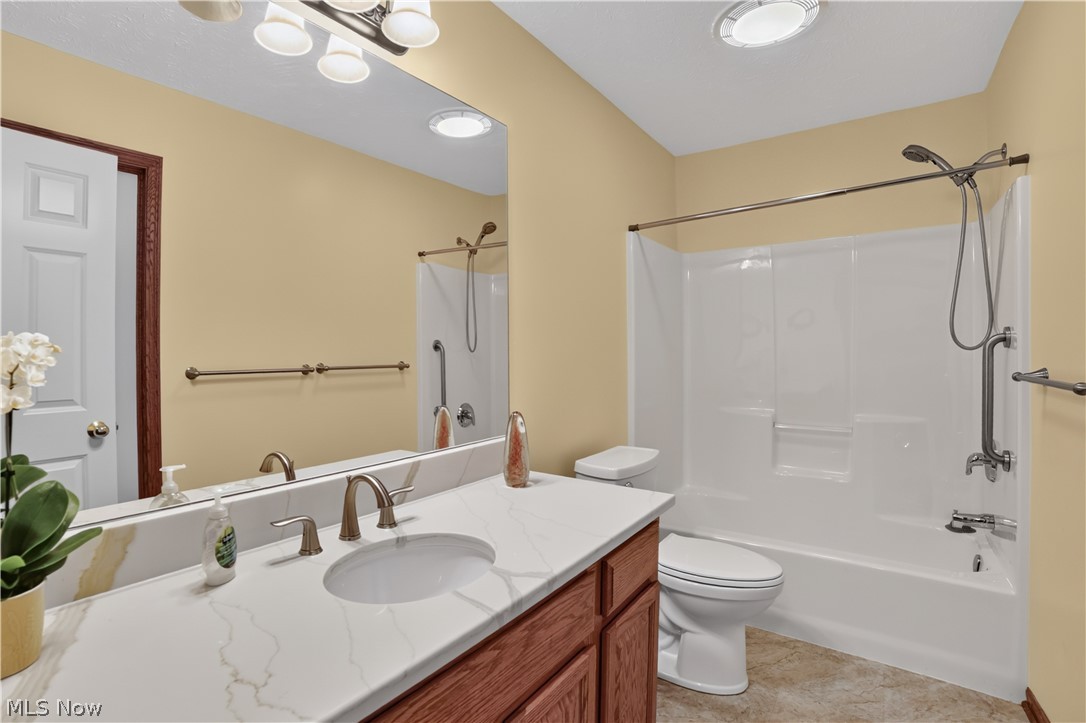 31 Canterbury Circle Oberlin OH 44074