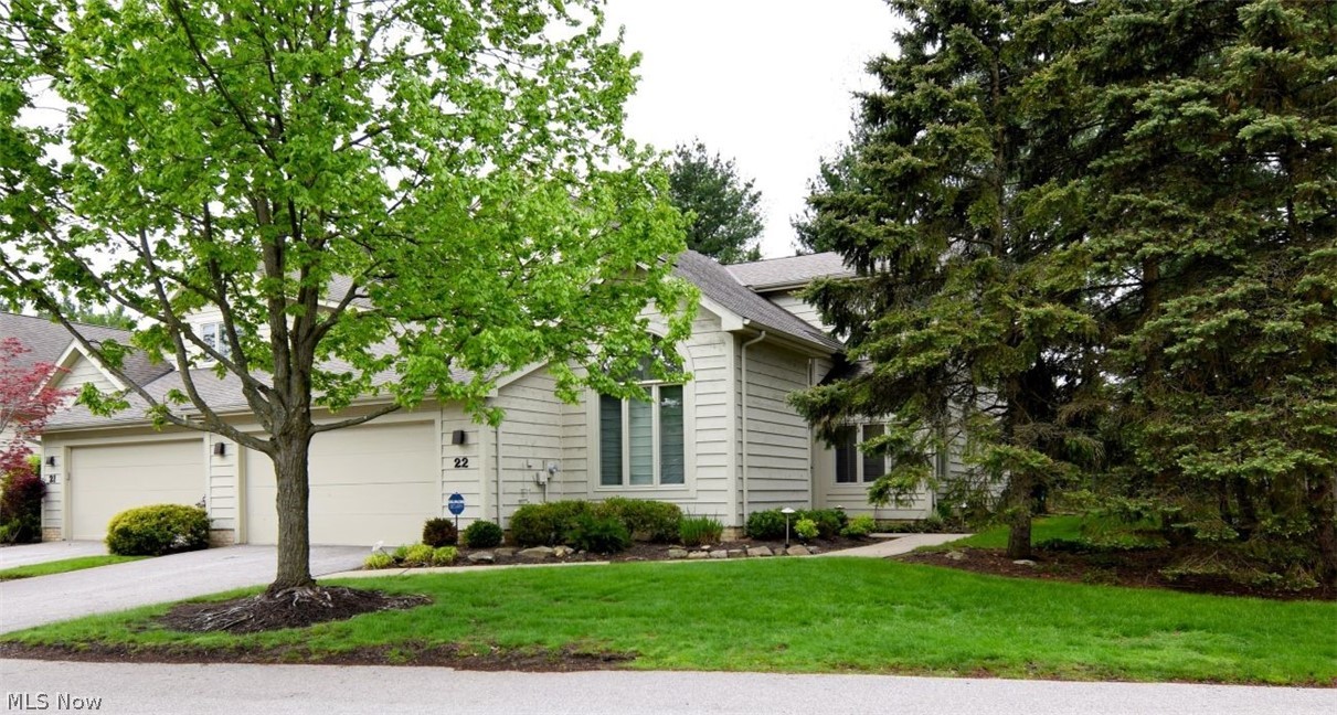 22 Waterford Lane Beachwood OH 44122