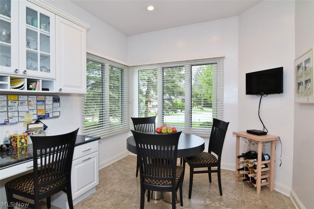 22 Waterford Lane Beachwood OH 44122
