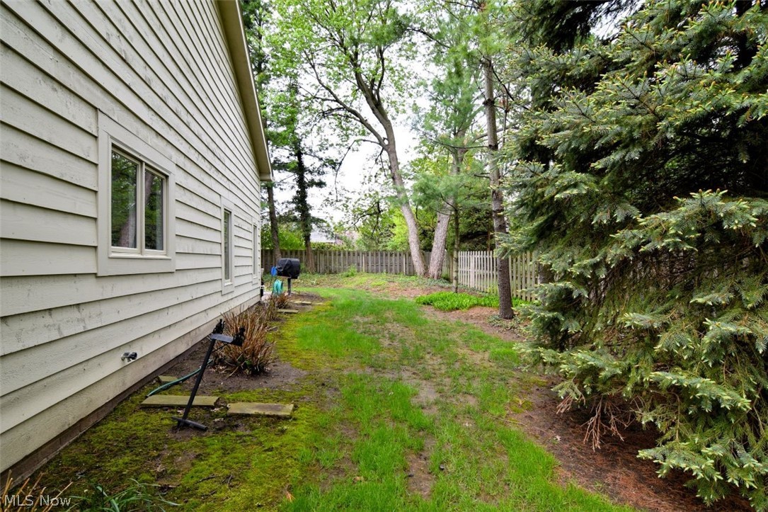 22 Waterford Lane Beachwood OH 44122