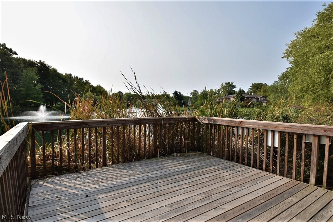 22 Waterford Lane Beachwood OH 44122