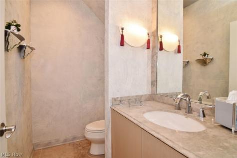 22 Waterford Lane Beachwood OH 44122