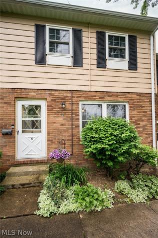 8276 Deepwood Boulevard Mentor OH 44060