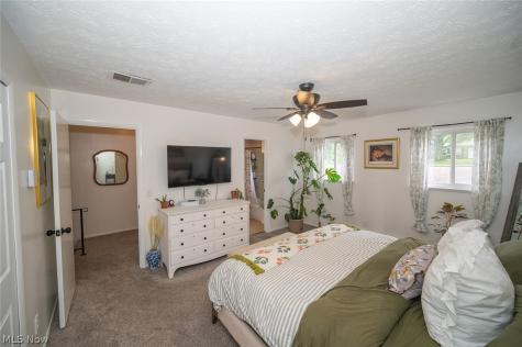 8276 Deepwood Boulevard Mentor OH 44060