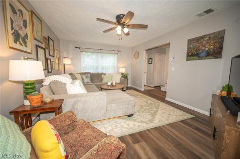 8276 Deepwood Boulevard Mentor OH 44060