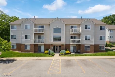 1456 Buckingham Gate A Boulevard Cuyahoga Falls OH 44221