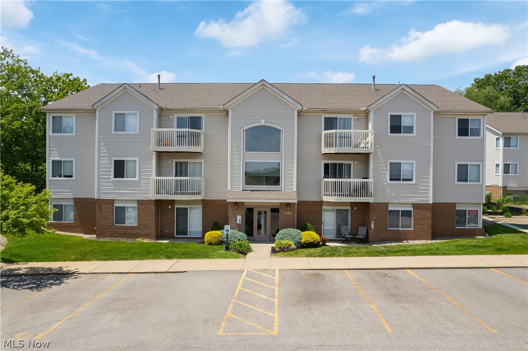 1456 Buckingham Gate A Boulevard Cuyahoga Falls OH 44221