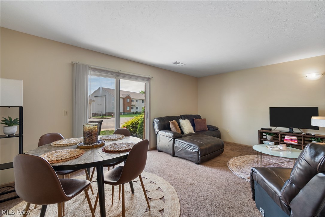 1456 Buckingham Gate A Boulevard Cuyahoga Falls OH 44221