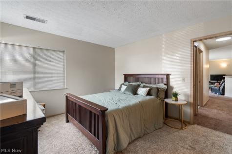 1456 Buckingham Gate A Boulevard Cuyahoga Falls OH 44221