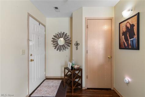 1456 Buckingham Gate A Boulevard Cuyahoga Falls OH 44221