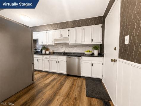 569 Bartow Lane Richmond Heights OH 44143