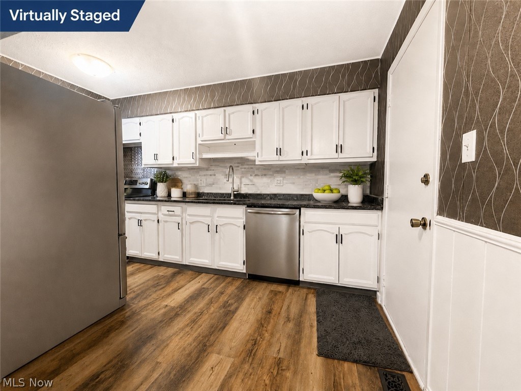 569 Bartow Lane Richmond Heights OH 44143
