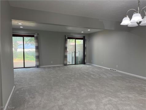 569 Bartow Lane Richmond Heights OH 44143