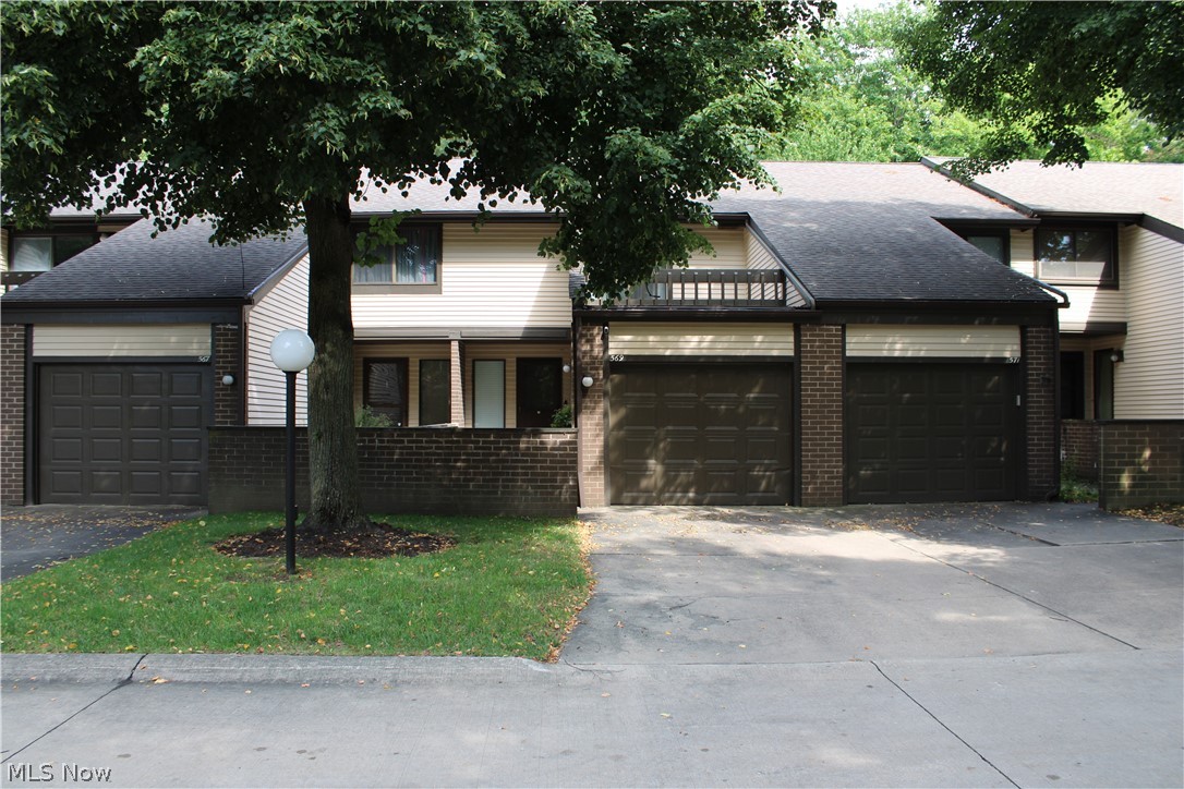 569 Bartow Lane Richmond Heights OH 44143