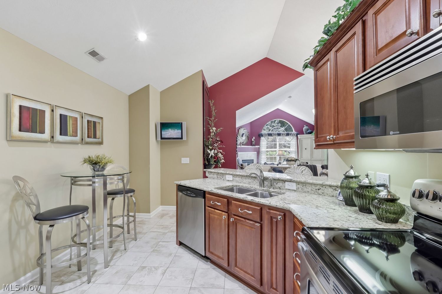 336 Sandover Drive Aurora OH 44202