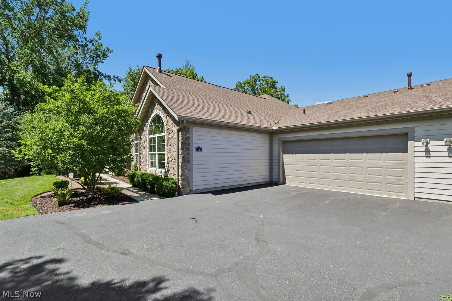 336 Sandover Drive Aurora OH 44202