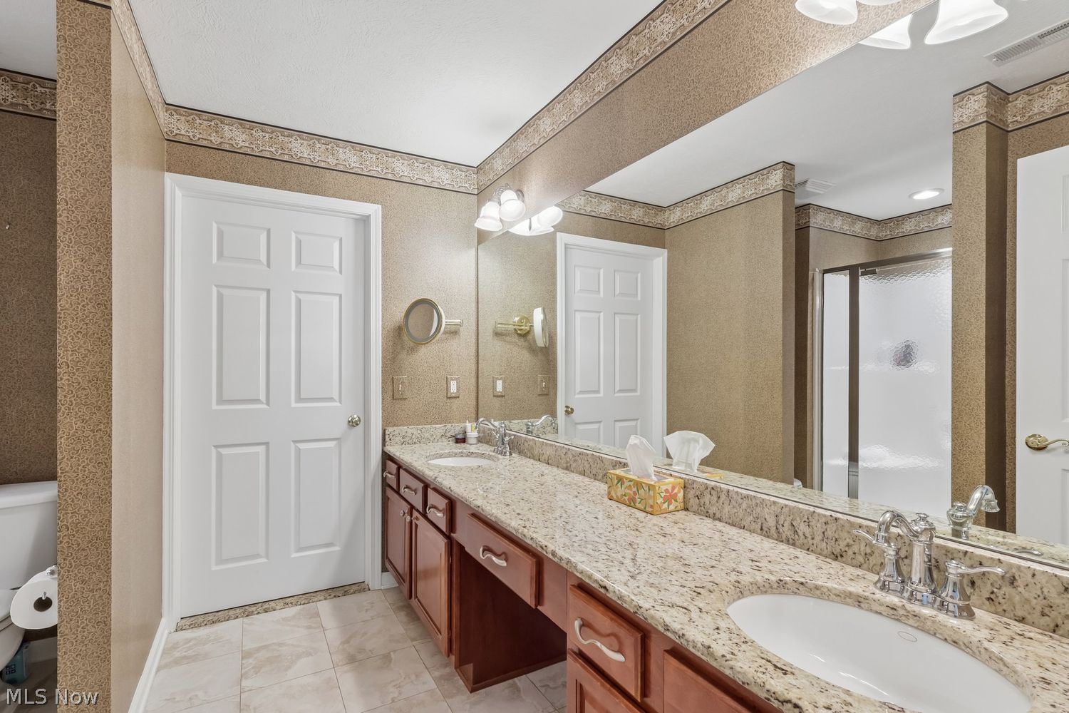 336 Sandover Drive Aurora OH 44202