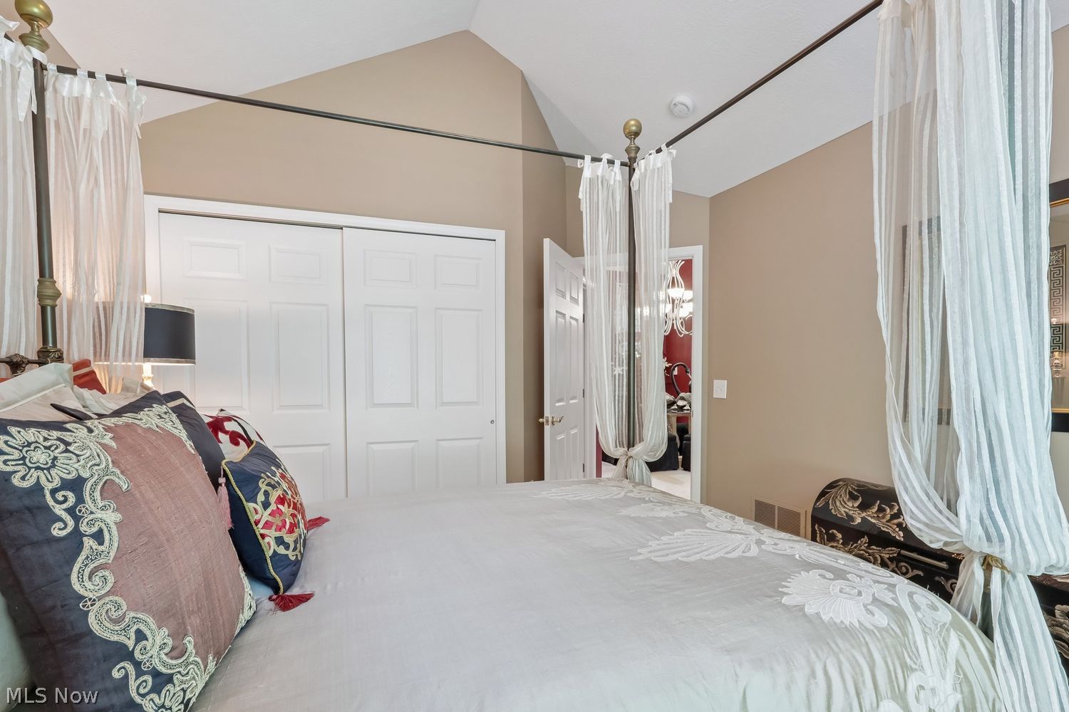 336 Sandover Drive Aurora OH 44202