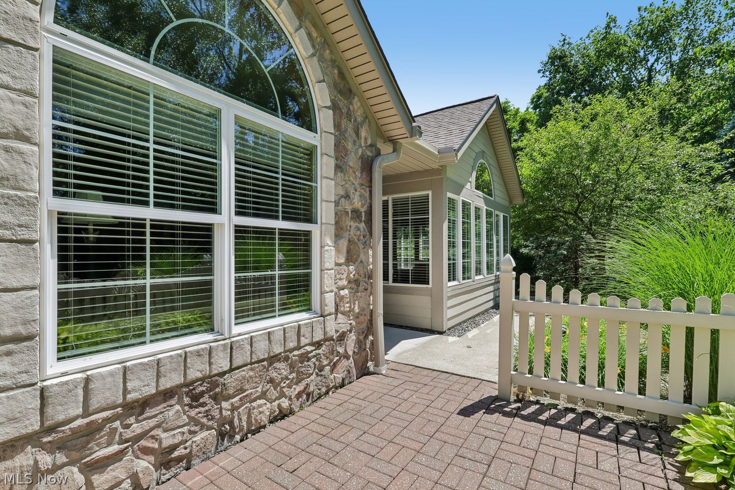 336 Sandover Drive Aurora OH 44202