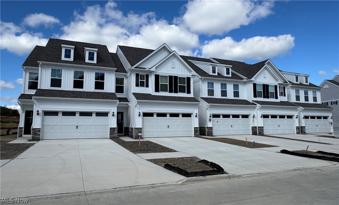 940-1 Memory Lane Aurora OH 44202