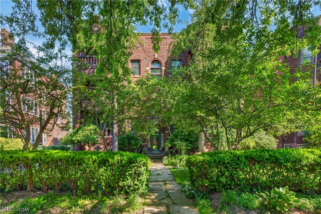 2661 Euclid Heights Boulevard Cleveland Heights OH 44106
