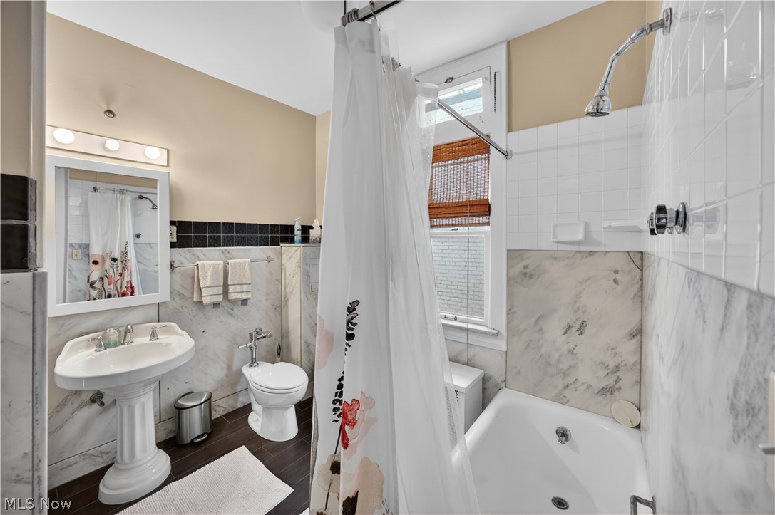 2661 Euclid Heights Boulevard Cleveland Heights OH 44106