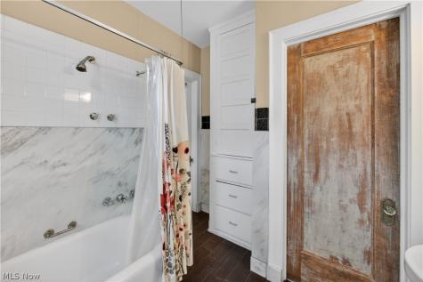 2661 Euclid Heights Boulevard Cleveland Heights OH 44106