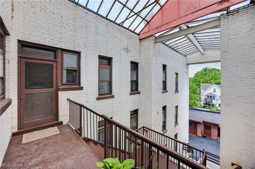 2661 Euclid Heights Boulevard Cleveland Heights OH 44106