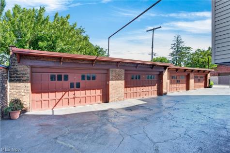 2661 Euclid Heights Boulevard Cleveland Heights OH 44106