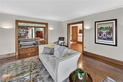 2661 Euclid Heights Boulevard Cleveland Heights OH 44106