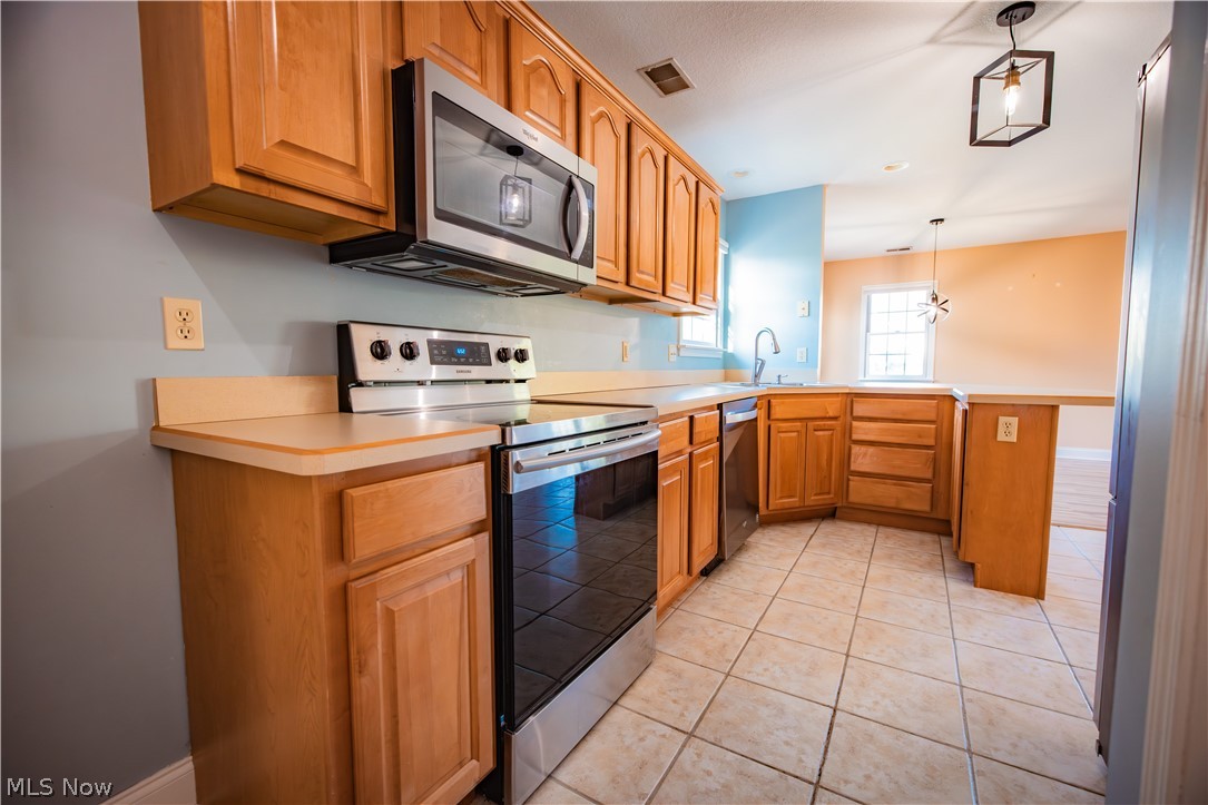 1852 Massachusetts Avenue Poland OH 44514