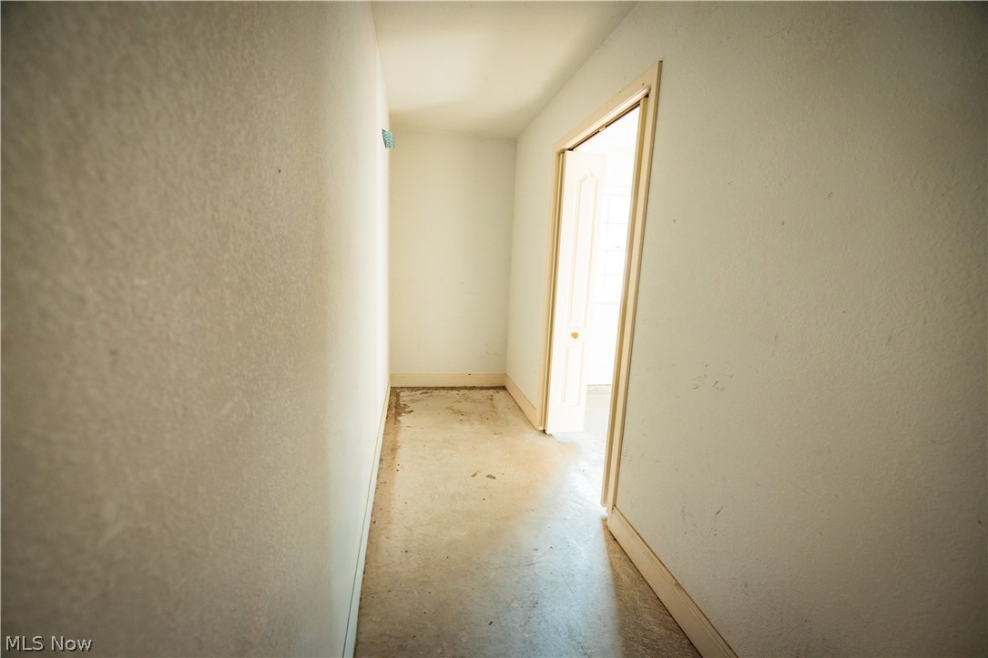 1852 Massachusetts Avenue Poland OH 44514
