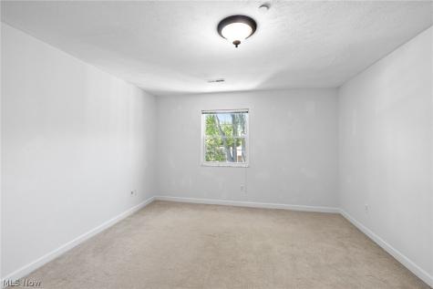 2885 Pease Drive Rocky River OH 44116