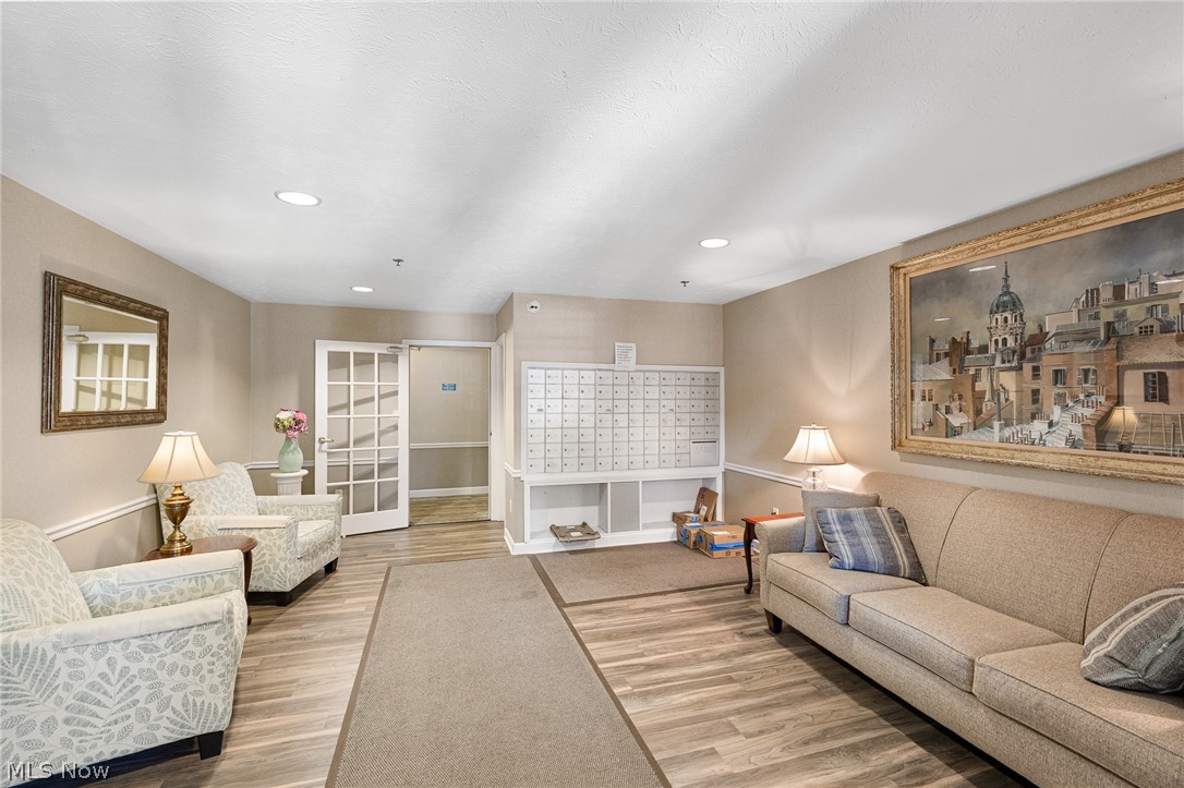 2885 Pease Drive Rocky River OH 44116