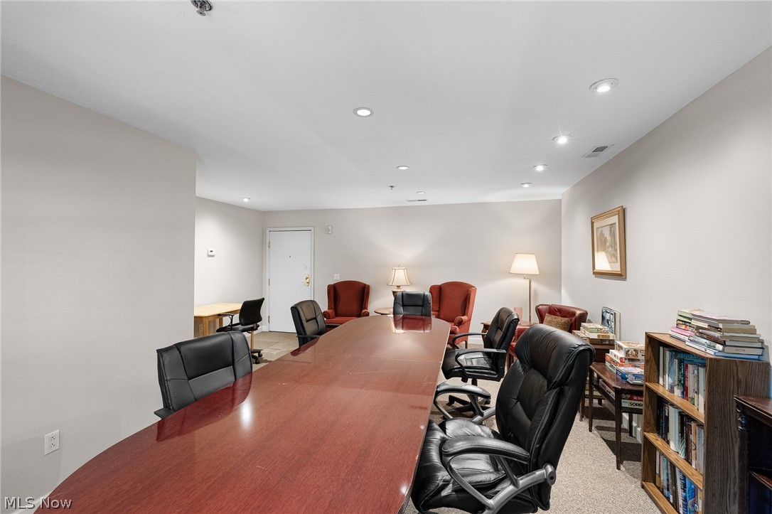 2885 Pease Drive Rocky River OH 44116