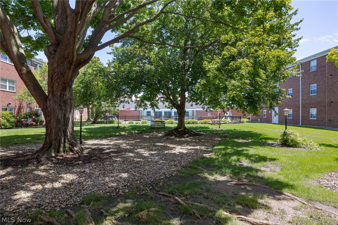 2885 Pease Drive Rocky River OH 44116