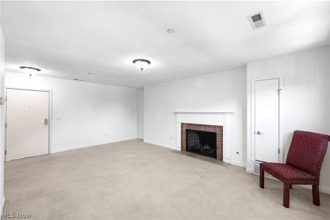 2885 Pease Drive Rocky River OH 44116