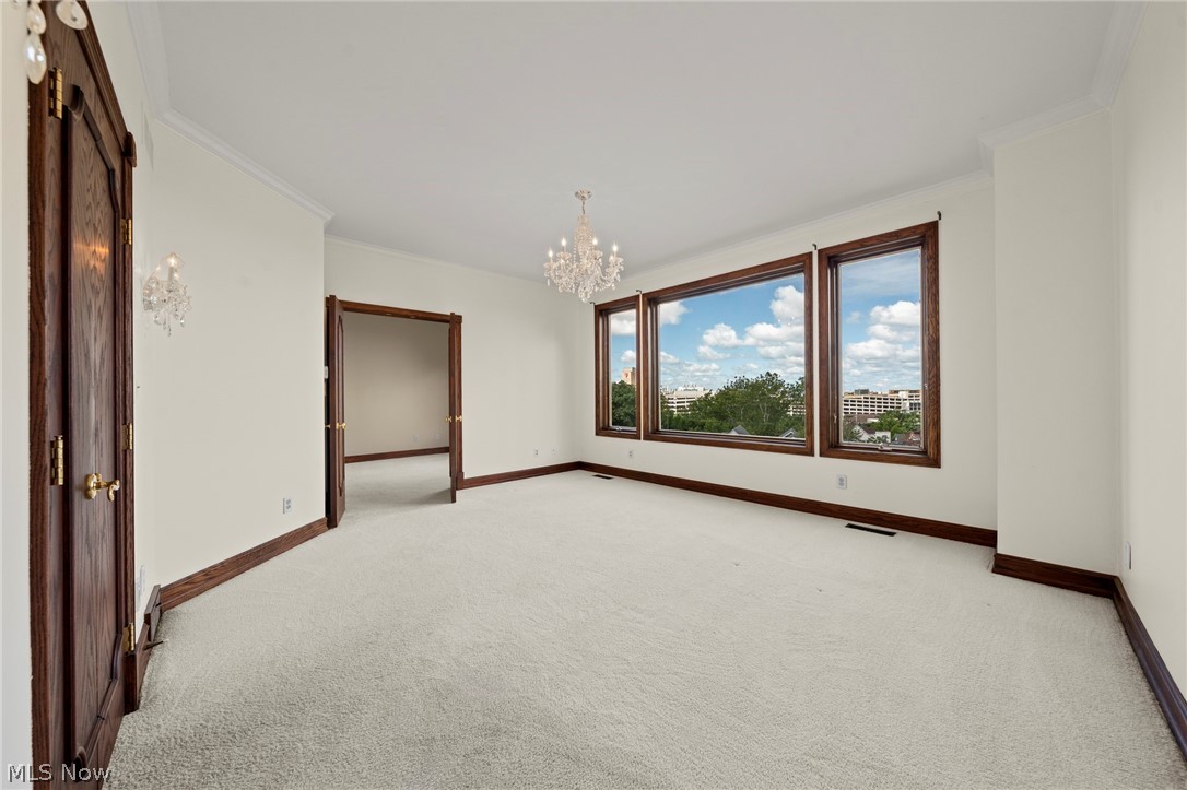 2351 Edgehill Road Cleveland OH 44106