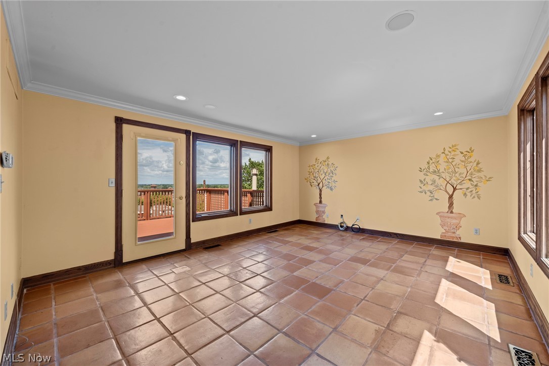 2351 Edgehill Road Cleveland OH 44106