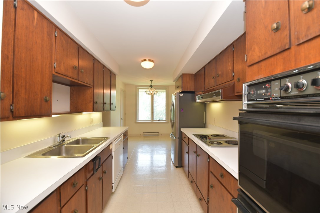 5200 Three Village Drive Lyndhurst OH 44124